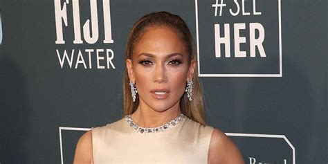 jennifer nude|Jennifer Lopez Poses Completely Nude in Jaw